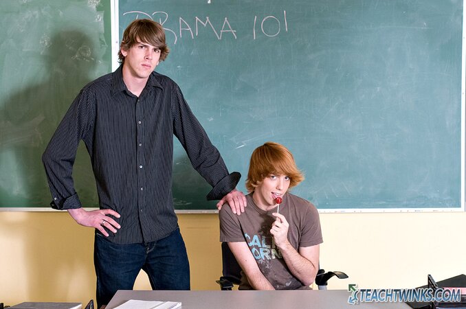 Atlanta Grey gets rimmed and banged hard by teacher Braden Phoenix