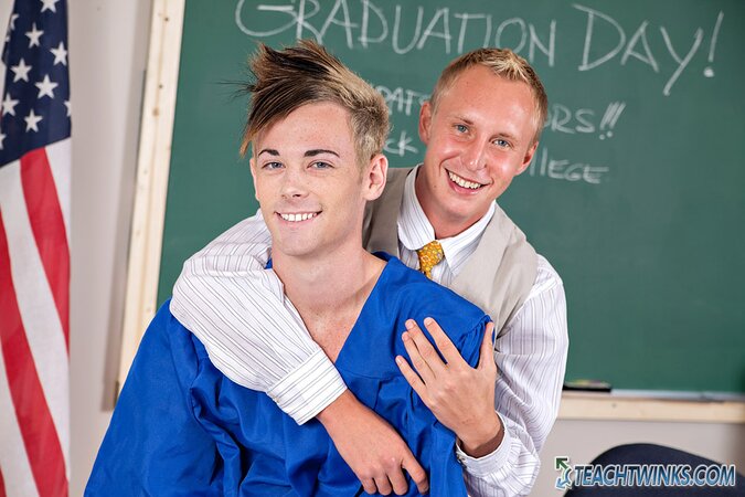 Jesse Lacroix fucks student Taylor Garrett raw as a graduation present