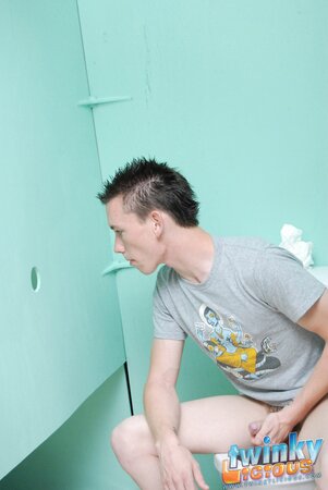 Nevin Scott and Braden Fox share hardcore glory hole twink fucking
