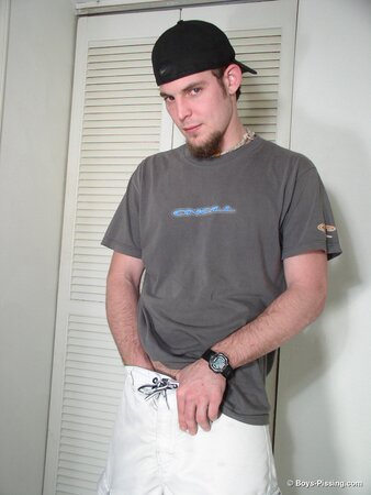 Maxxx Pound’s piss and cum in solo