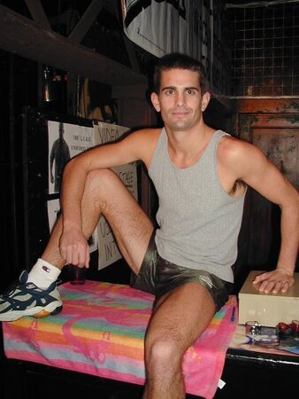 Alan Pratt shows off boots and feet in fetish shoot