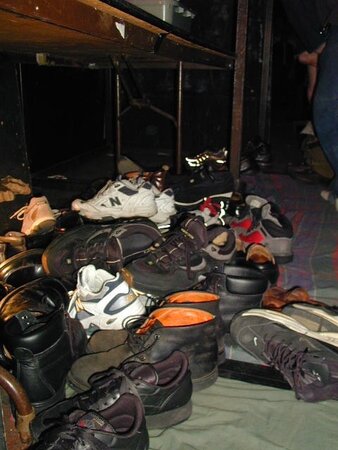 Alan Pratt shows off boots and feet in fetish shoot