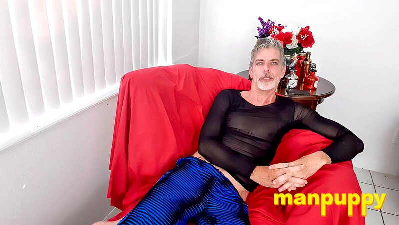 Solo Richard Lennox teases with spanking stories