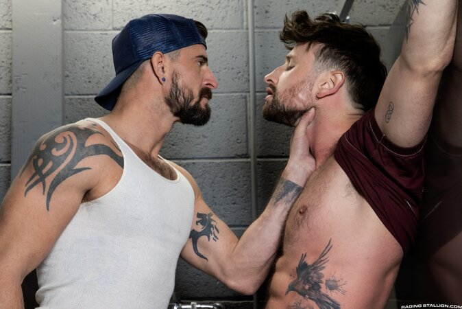 Lane Colten sucks Derek Kage’s cock under desk
