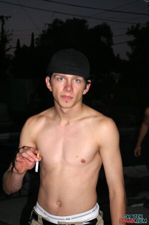 Skater Ian Madrox spanks Evan Heinze’s smooth cheeks