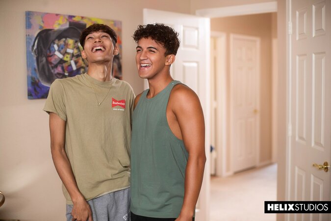 Jamar West sucks Matthew Grey’s huge dick with skilled oral worship