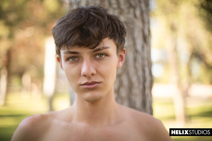 Parker Quinn jerks off in the sun and moans loud