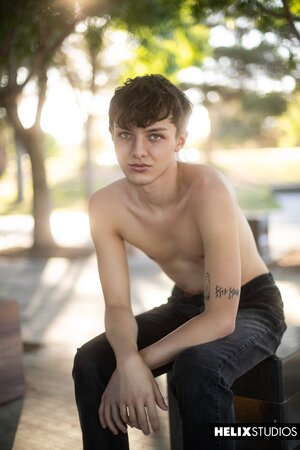 Parker Quinn jerks off in the sun and moans loud