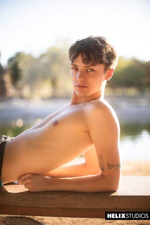 Parker Quinn jerks off in the sun and moans loud