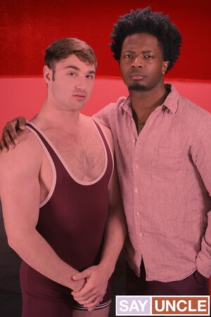 Interracial hunks throat fuck tattooed muscle men