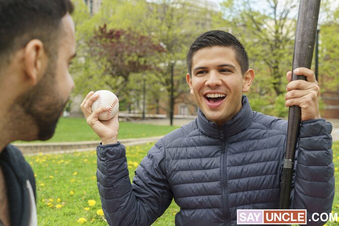 Alex Montenegro showers Teddy Torres for Father's Day picnic fuck