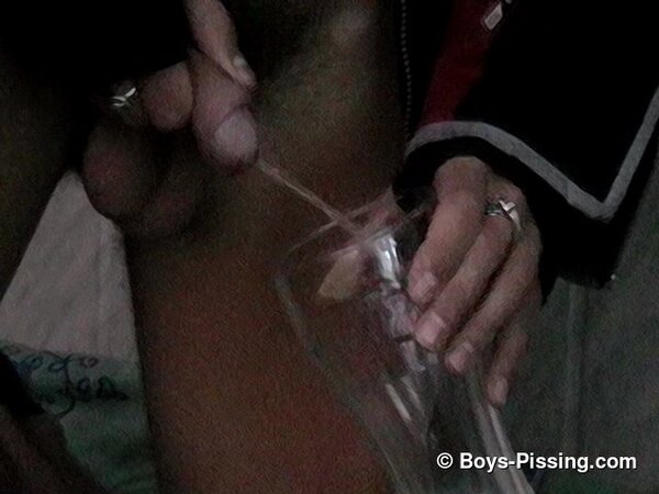 Roma takes cock out for piss stroke in freezing grainy vid