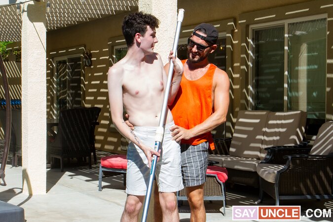 Derek Hunter penetrates Myott Hunter tight hole