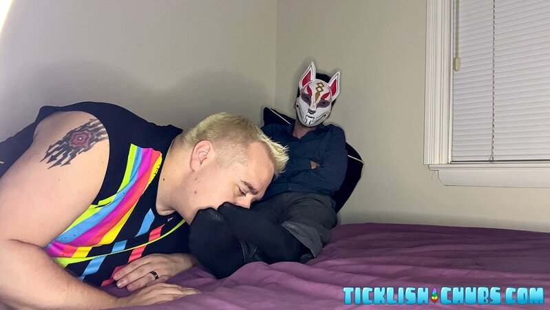 Foxy Sox teases Matt’s feet then slams his hole