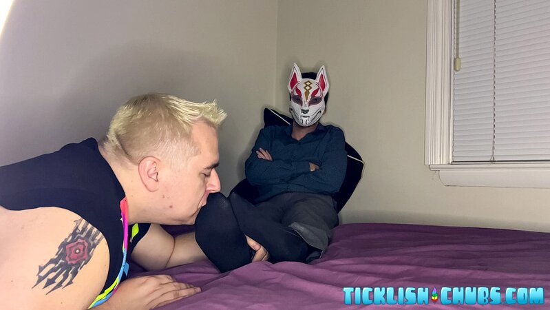 Foxy Sox teases Matt’s feet then slams his hole