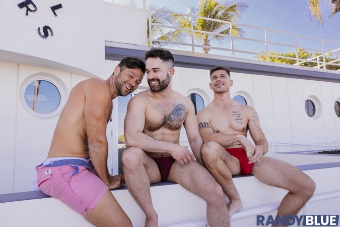 Beaux Matthews and Derek Spears fuck Jaxon Valor in threesome