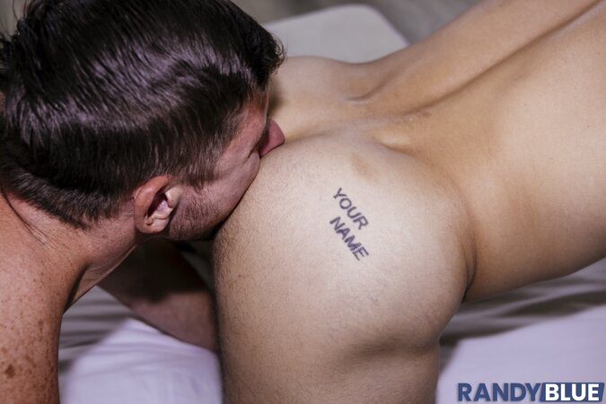 Blain O’Connor sucks Derek Spears’s cock then Derek pounds him