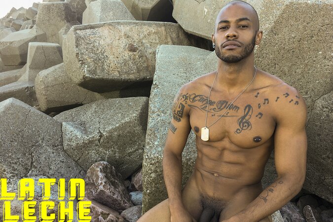 Will’s Uber driver sucks two big black cocks then takes rough bareback anal