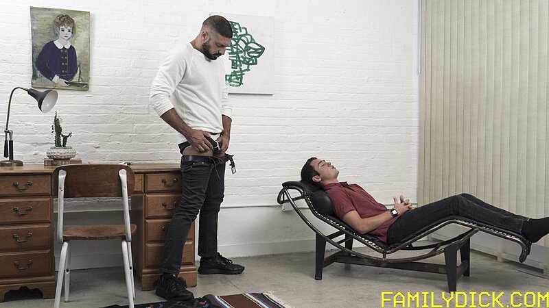 Marco Napoli teaches Mason Anderson about boners with rough anal and deepthroat