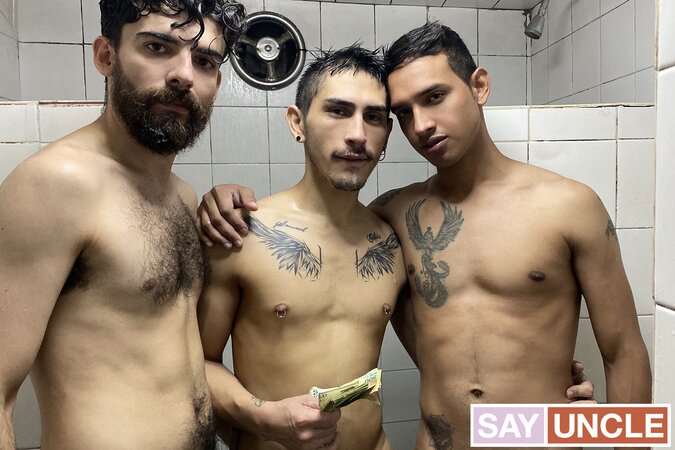 Gael sucks Jason and Andy’s big cocks in their shower threesome