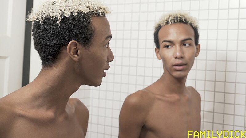 Twin Dante rims Diego's ass before mutual cum hand explosion