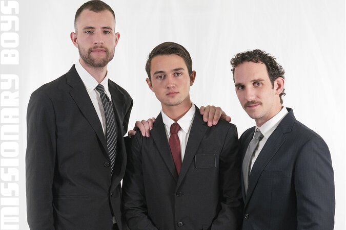 Mason Anderson sucks priests' cocks before raw spitroast breaks his pride