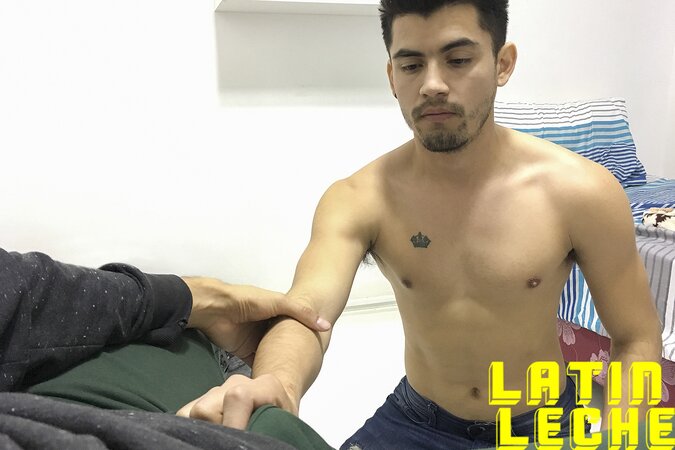 Xstian sits on dick grunting to hot leche explosion