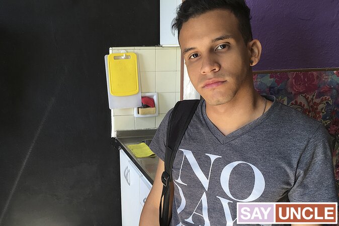 Clueless Hector jerks filmer's throbbing dick before tender hole plow