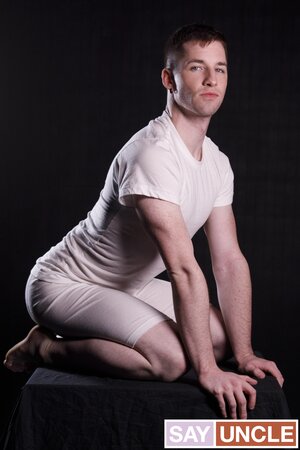 Manuel Skye plugs Elder Thyle Knoxx's ass for wild punishment