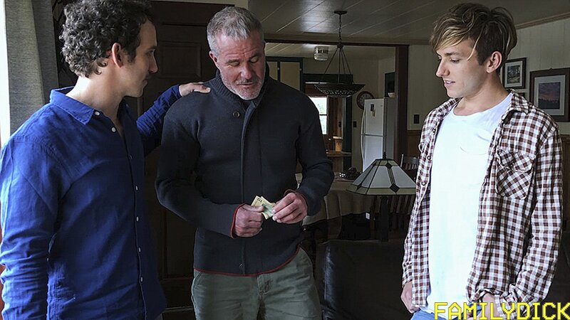 Ungrateful Cameron Basinger trades twenty bucks for step-stepfather's breed