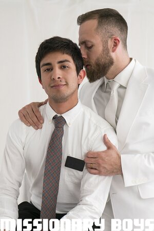 Experiment flips when Joel Someone creampies Inaki's false piety hole