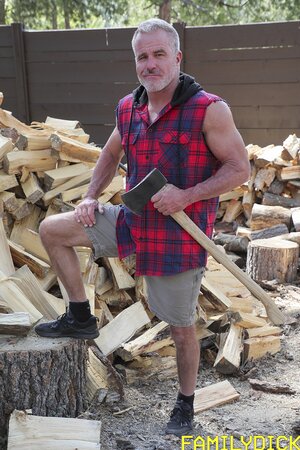 Wood-chopping Dale Savage sparks Greg McKeon's rim train with Marcus