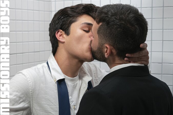 Cold Argos finally breaks, jackhammering Jason Wolf to dual explosion