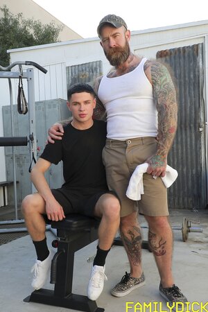 Workout-watching Dylan Hayes orgasms from Jack Dixon's massive meat shove