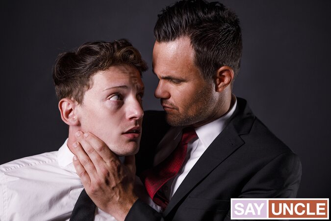 Edward Terrant deepthroats President Beau Reed's big dick