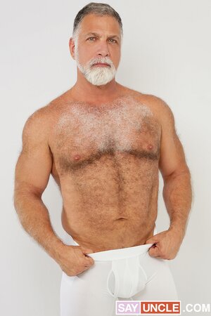 Ryan Russo sucks President Rick Kelson's hairy cock in ritual