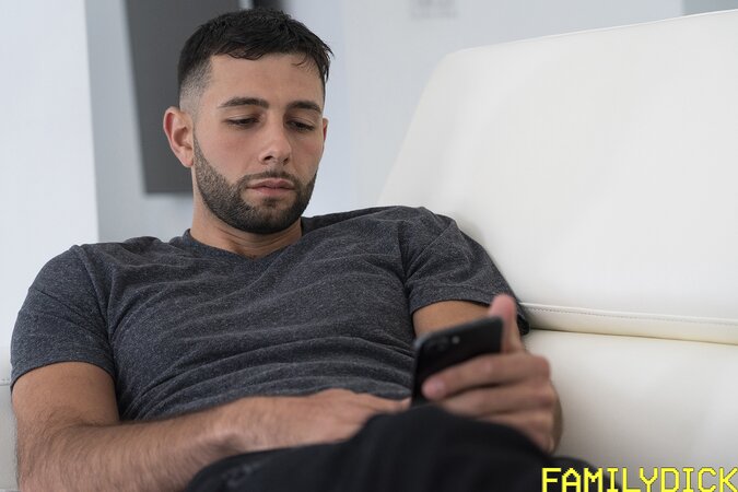 Max Sargent fills Argos’s hole with cum