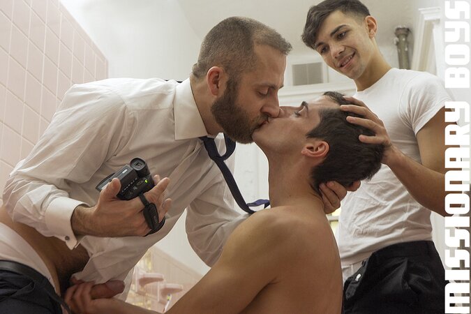 Joel Someone cums in Dial’s mouth while Riley films