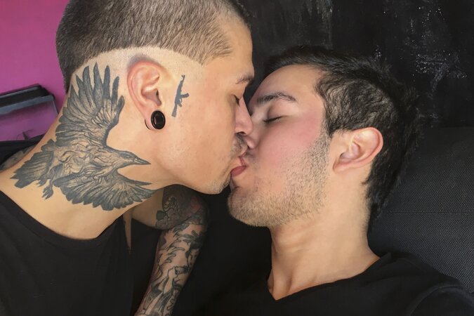 Enzo cums on Kendro’s chest after raw sex