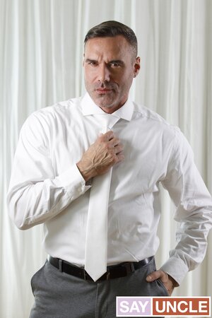 Manuel Skye cums in Thyle Knoxx during his fantasy