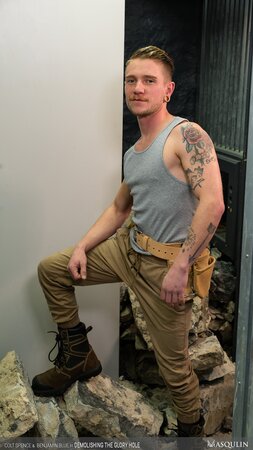 Construction buds Benjamin Blue and Colt Spence fuck the gloryhole