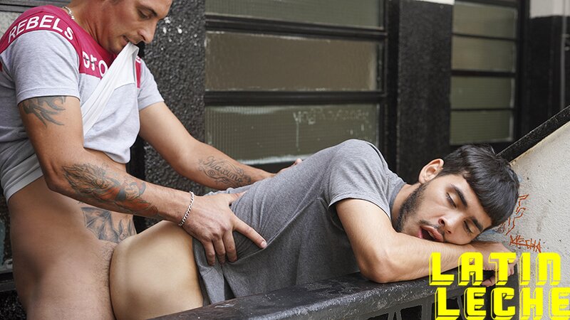 Rude salesman learns the hard way: no discount = facial from hung Latino