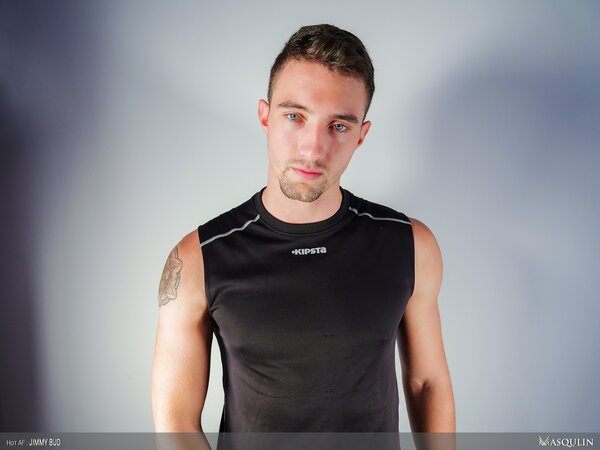 Jimmy Bud jerks huge cock on gym bench until he explodes