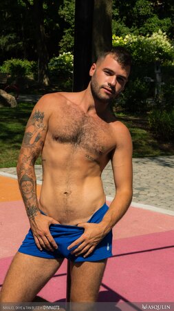 Manuel Skye teaches gymnast Tan Blitz with his huge dick