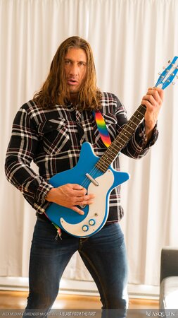 Darenger McCarthy wrestles and breeds old rival Alex Mecum