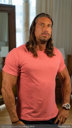 James Fox turns wellness rub into healthy raw cock pounding