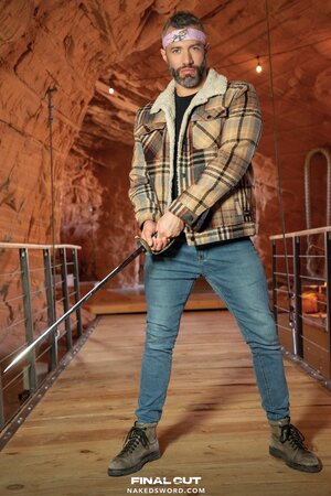 Porn star Sean Zevran blows load on six-pack as Cole Connor adds jizz