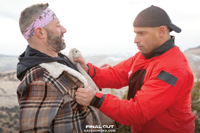 Porn star Sean Zevran blows load on six-pack as Cole Connor adds jizz