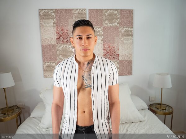 Colombian Pipe jerks 8.7" thick uncut cock proving total top Latin heat