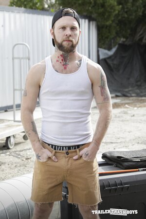 Clumsy Beaux Morgan gets ass fucked hard by Johnny Ford's big load